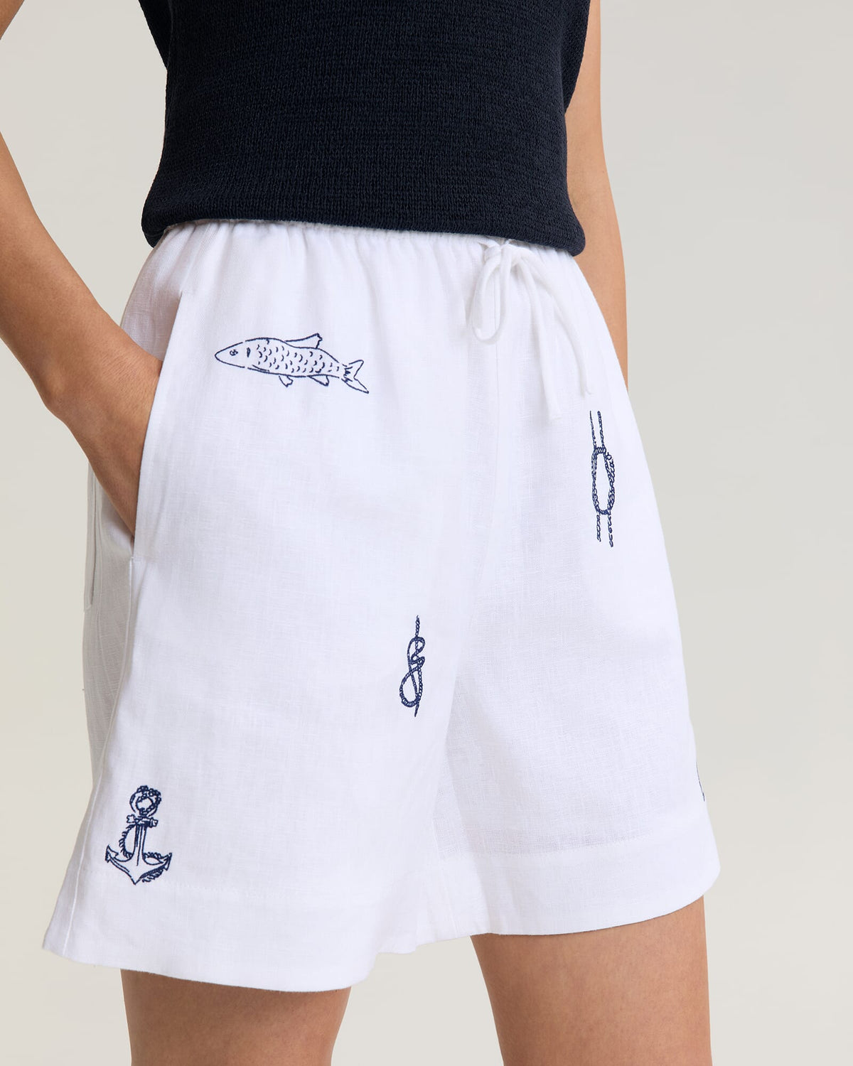 Ariana Embroidered Linen Short