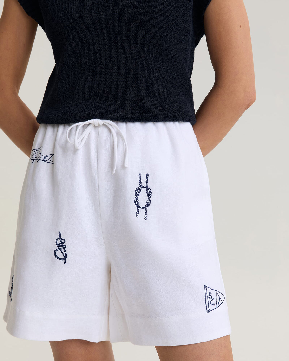 Ariana Embroidered Linen Short