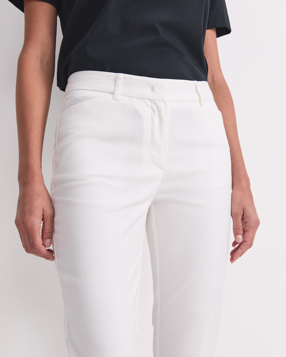 Venus Capri Pant